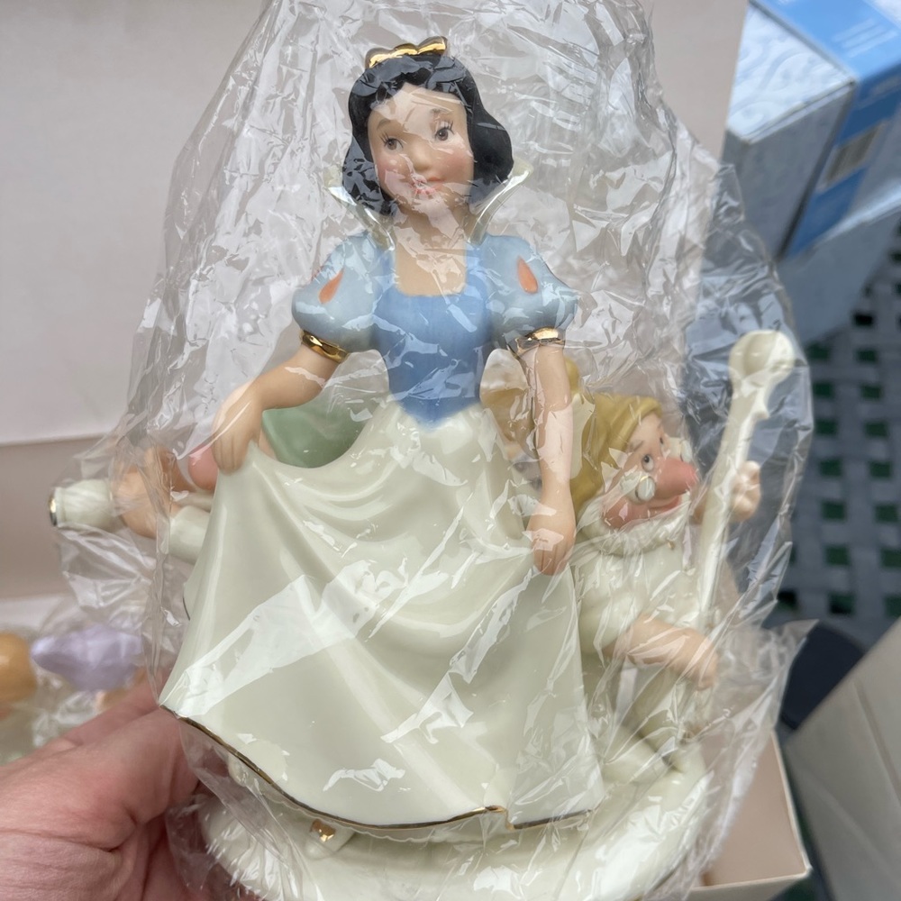 Lenox Disney Snow White & 7 Dwarfs Candle Sticks Perfect Condition